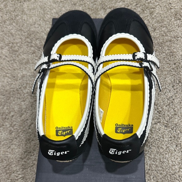 Onitsuka Tiger by Asics Kids Black and White Dress Shoes - Picture 2 of 8